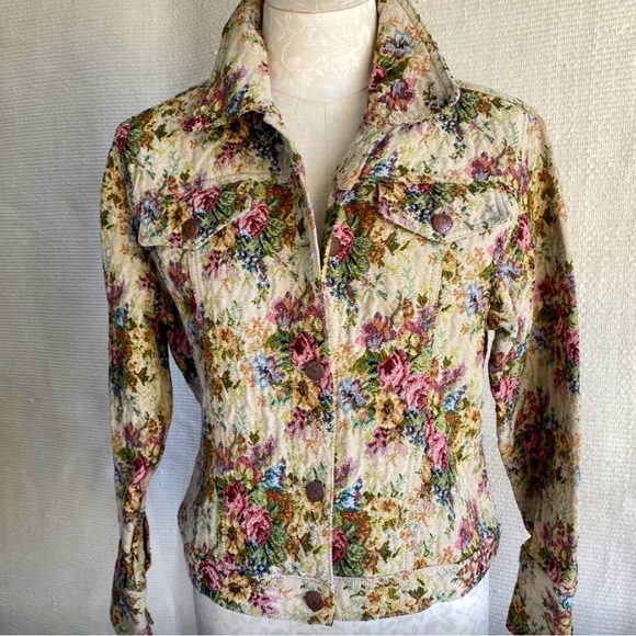 Vintage Jackets & Blazers - Vintage 90s P/L Floral Tapestry Jean-Style Jacket